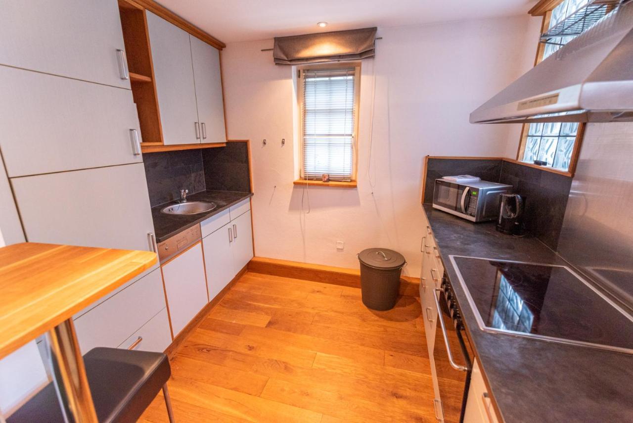 Appartement Designer Unterkunft In 15. Jahrhundert Altbau 75 M² Fuer Max. 4 Personen à Eltville am Rhein Extérieur photo