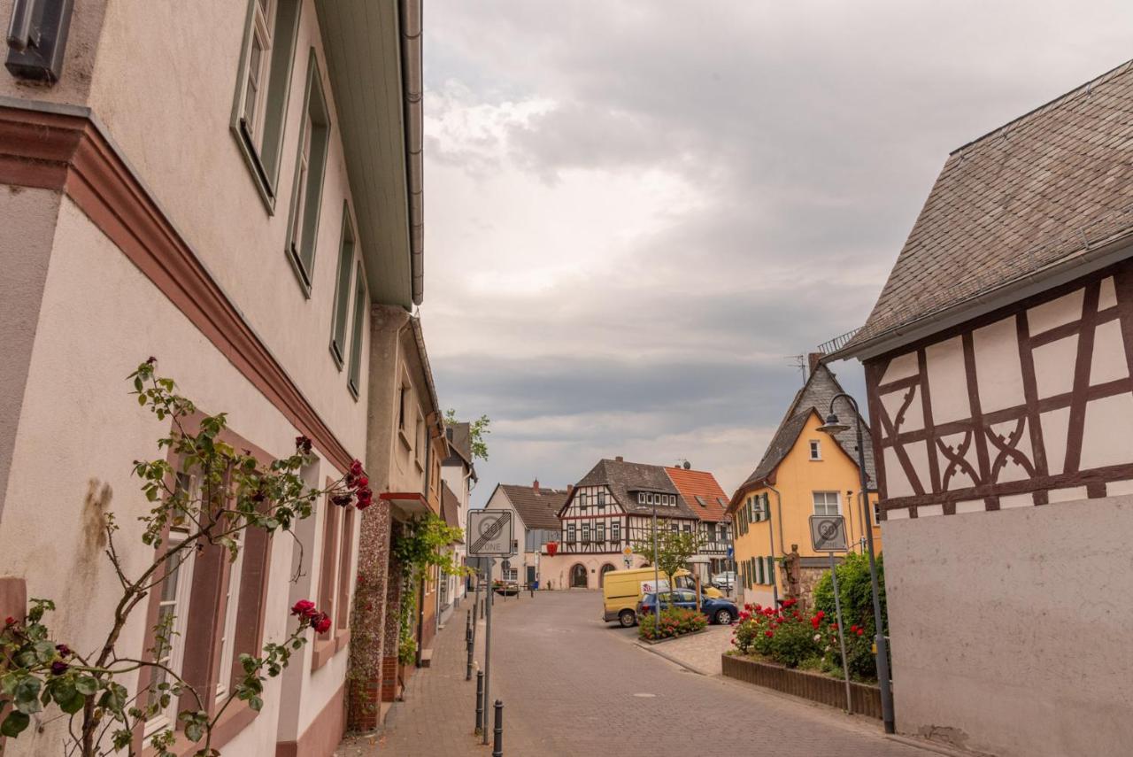 Appartement Designer Unterkunft In 15. Jahrhundert Altbau 75 M² Fuer Max. 4 Personen à Eltville am Rhein Extérieur photo
