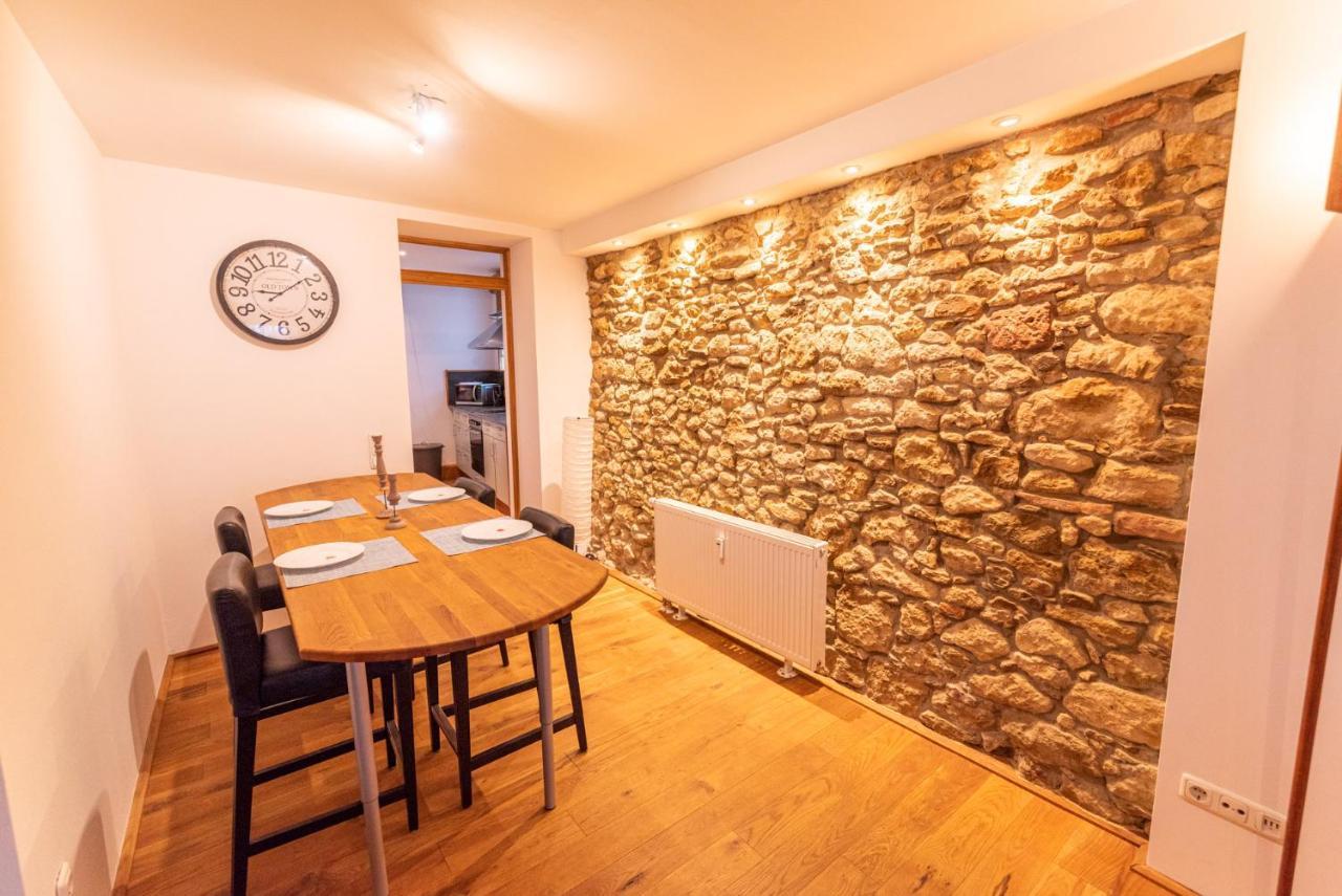 Appartement Designer Unterkunft In 15. Jahrhundert Altbau 75 M² Fuer Max. 4 Personen à Eltville am Rhein Extérieur photo